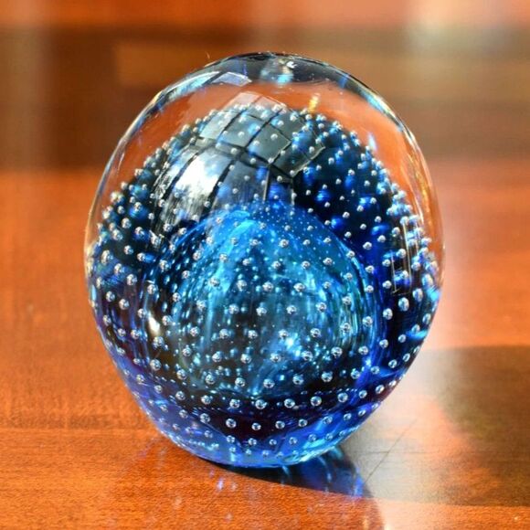 Vintage Blue Controlled Bubble Art Glass Paperweight 3" Unmarked 1960s-80s - Picture 3 of 5